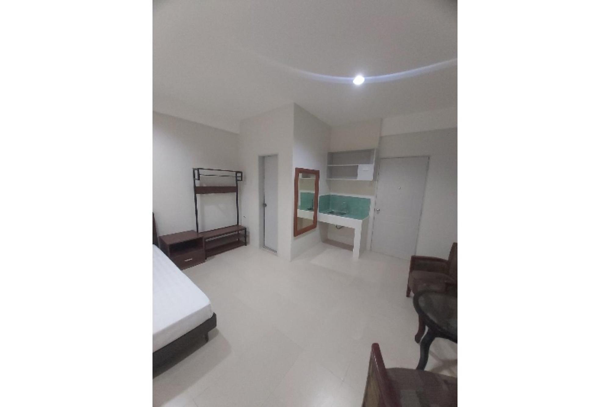 Nest Suites Quezon City Buitenkant foto