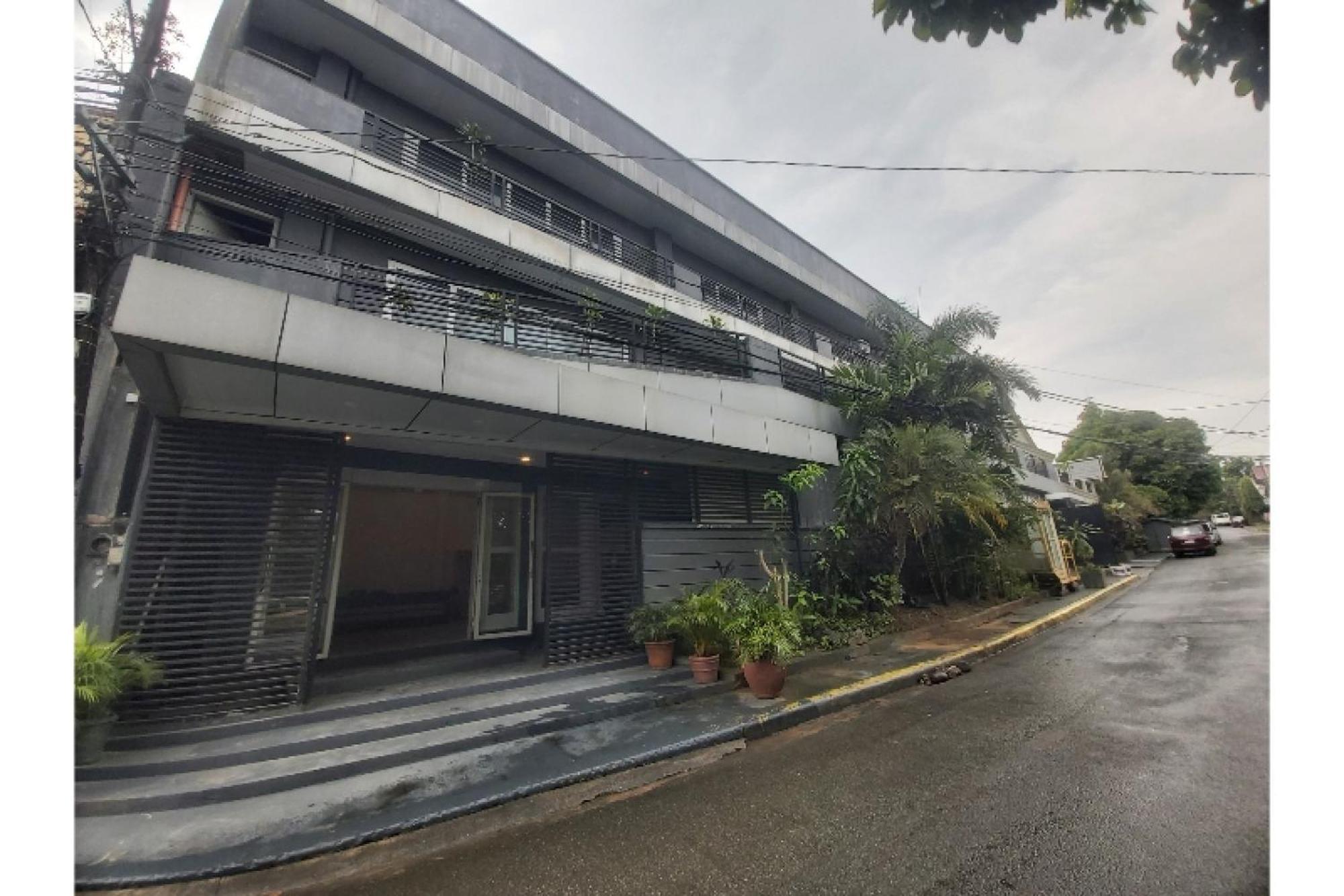 Nest Suites Quezon City Buitenkant foto